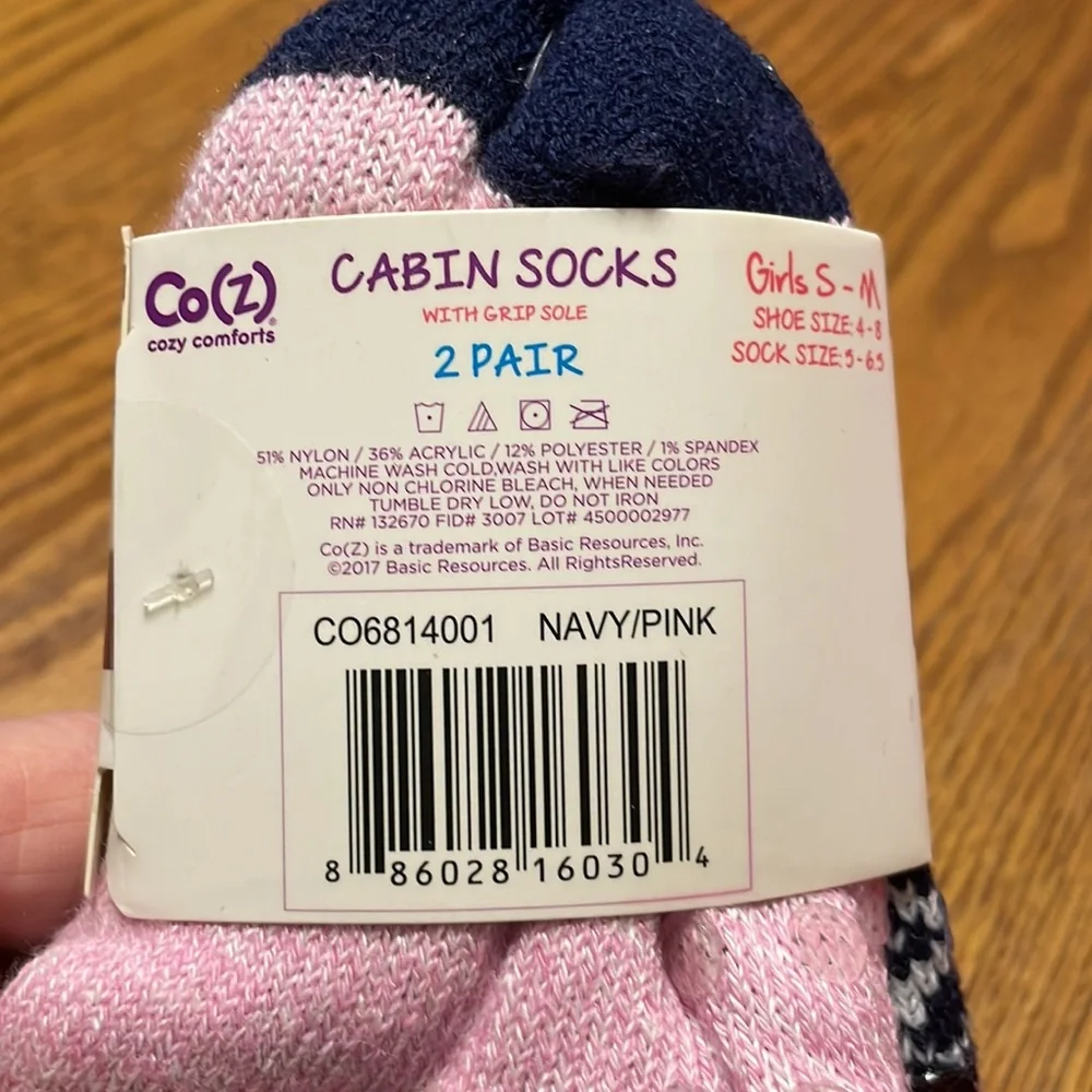 Girls cozy, comfy cabin socks with grip sole & aloe infused